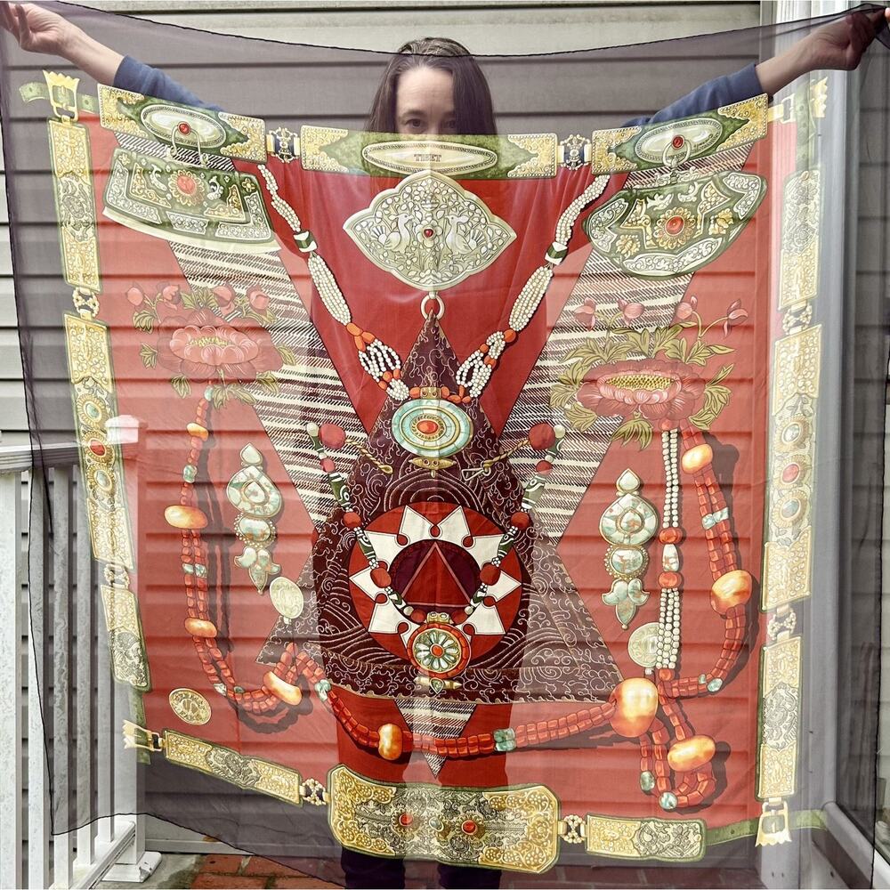 Vintage Authentic Hermès Silk Mousseline Giant Scarf 140cm Tibet - Picture 9 of 9